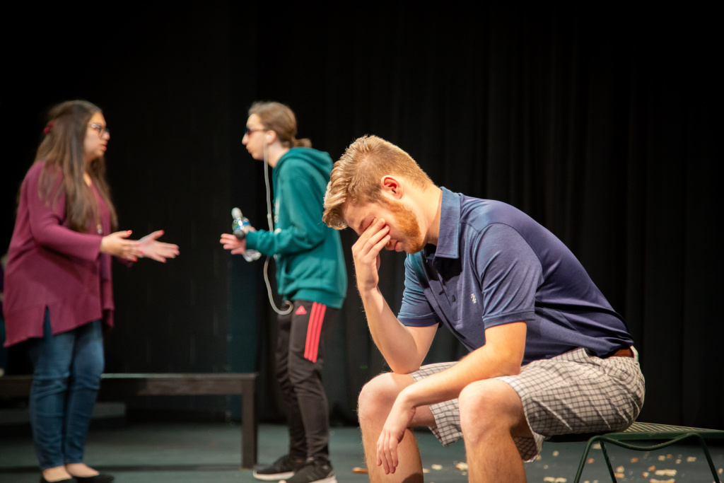 Students portray conflict in dramatic production
