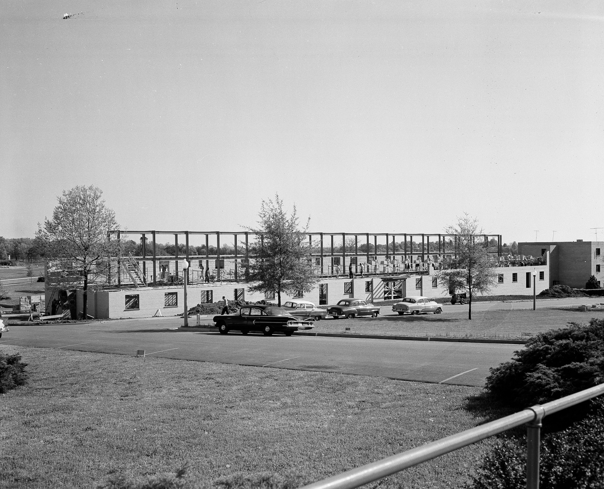 Photo of Ernest Reveal Hall construction, 1960